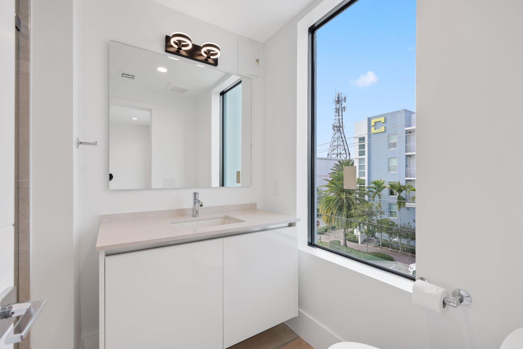 DELRAY TOWN OF - Residential