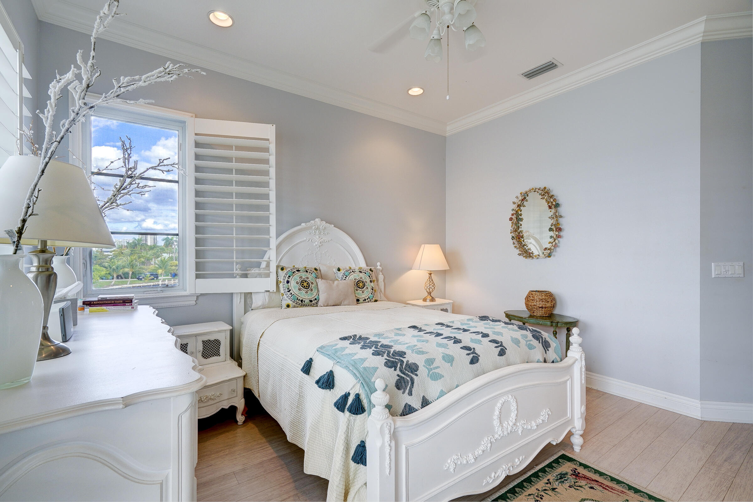 SOPHIA SENECA ESTATES - Residential