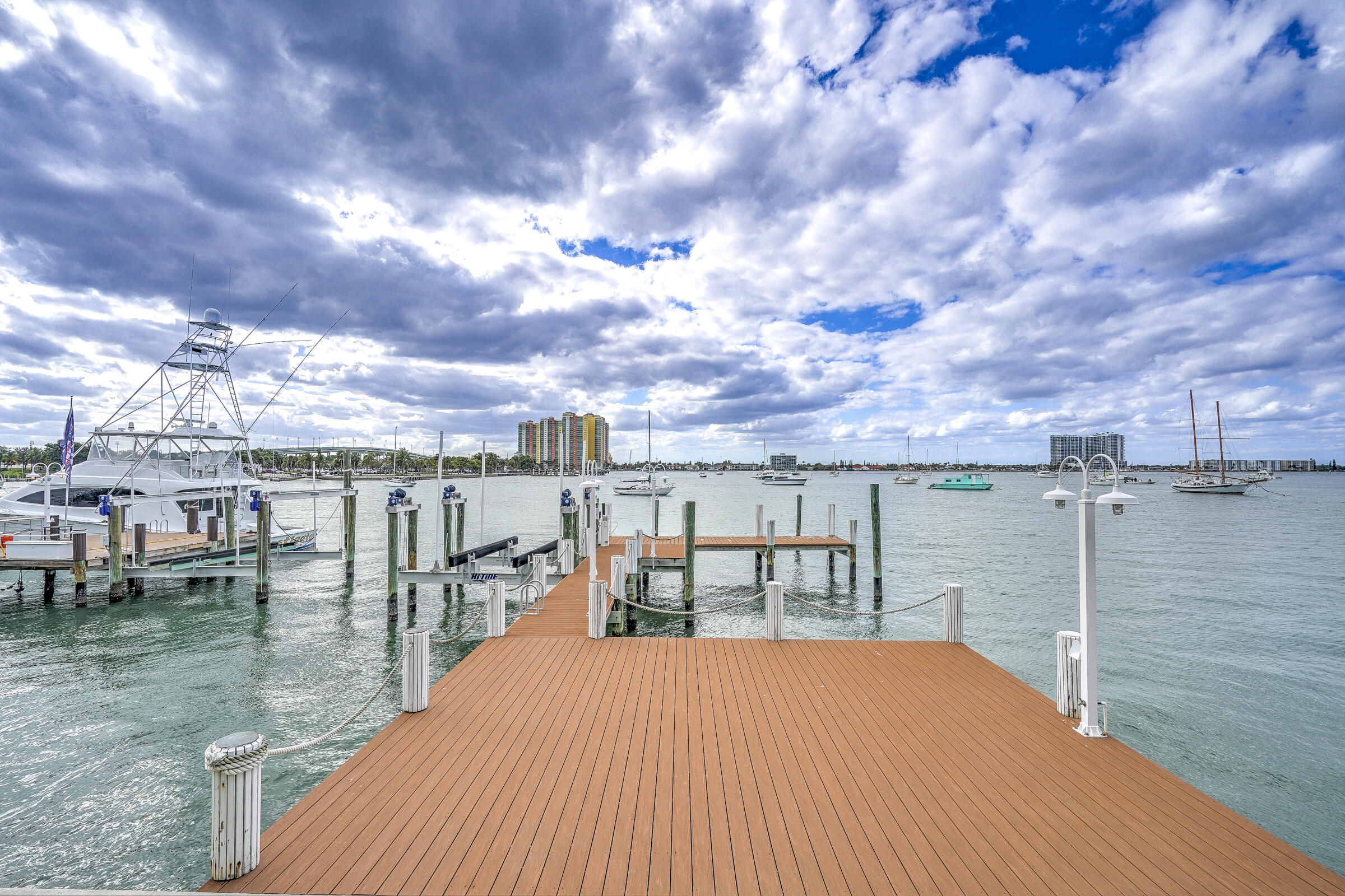 SOPHIA SENECA ESTATES - Residential