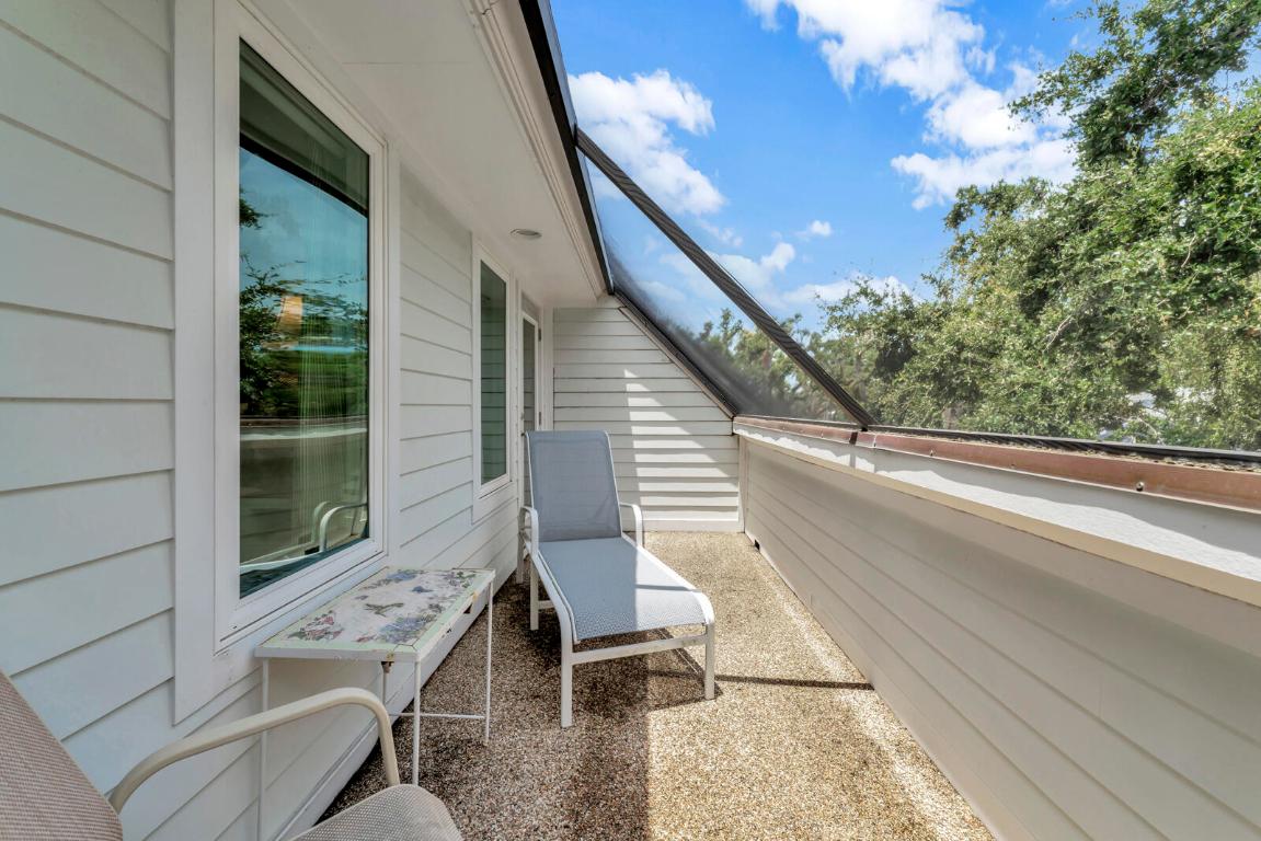 Charleston Square - Residential