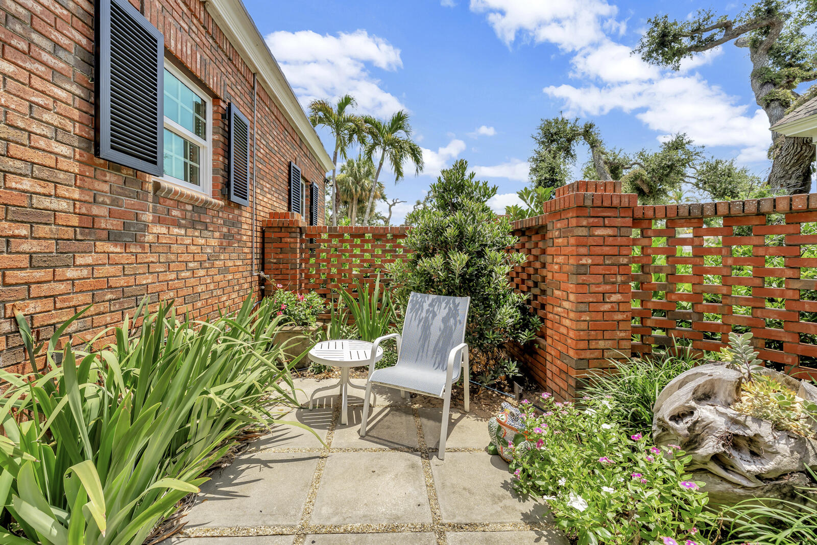 Charleston Square - Residential