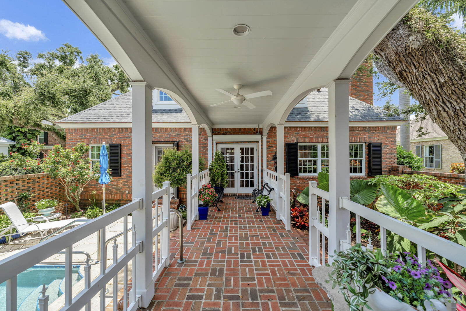 Charleston Square - Residential