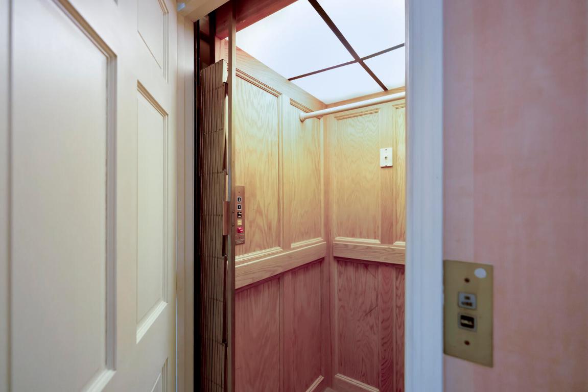 Charleston Square - Residential