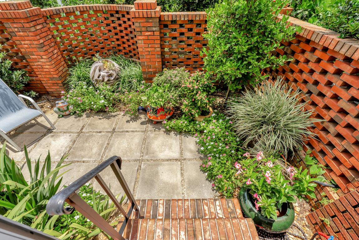 Charleston Square - Residential