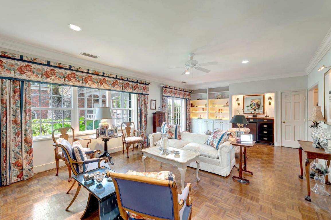 Charleston Square - Residential