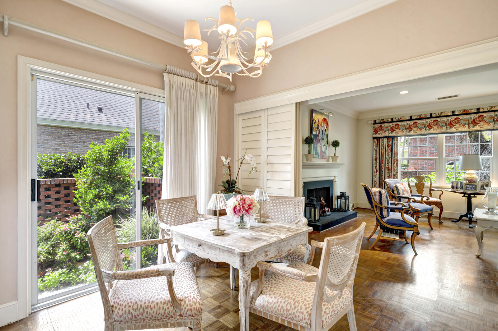 Charleston Square - Residential