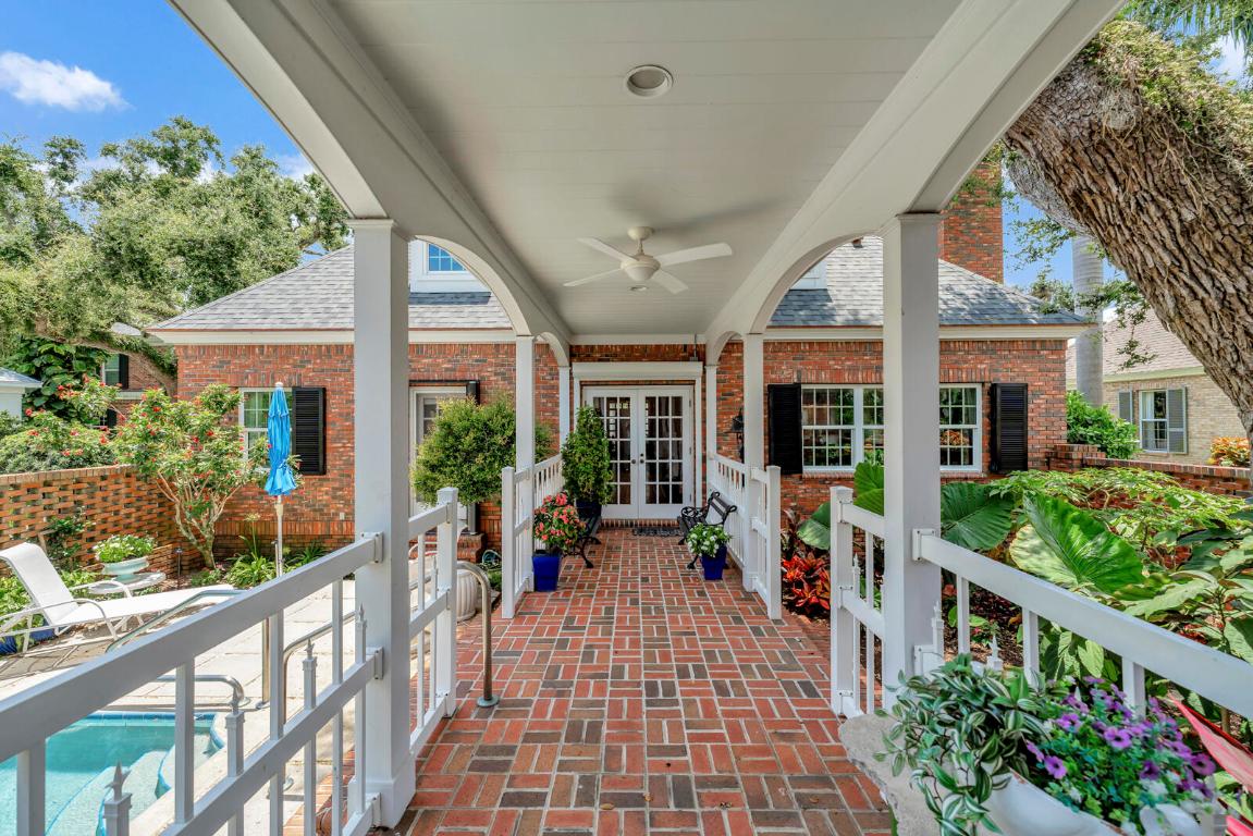 Charleston Square - Residential