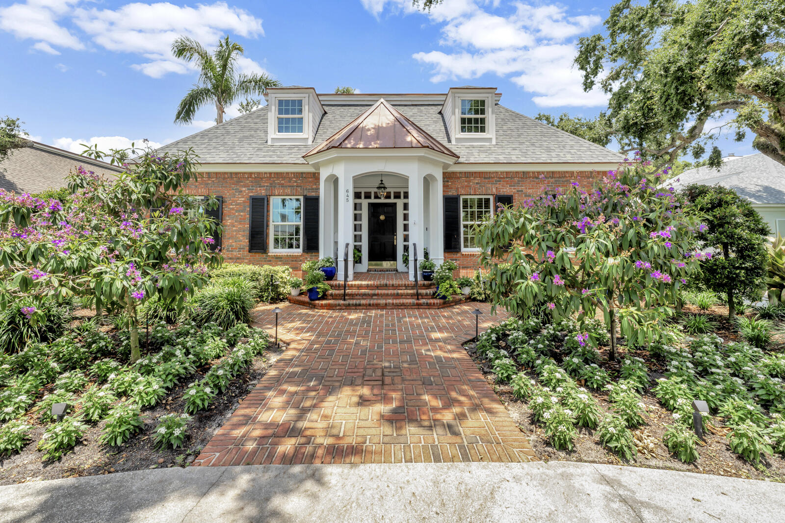 Charleston Square - Residential