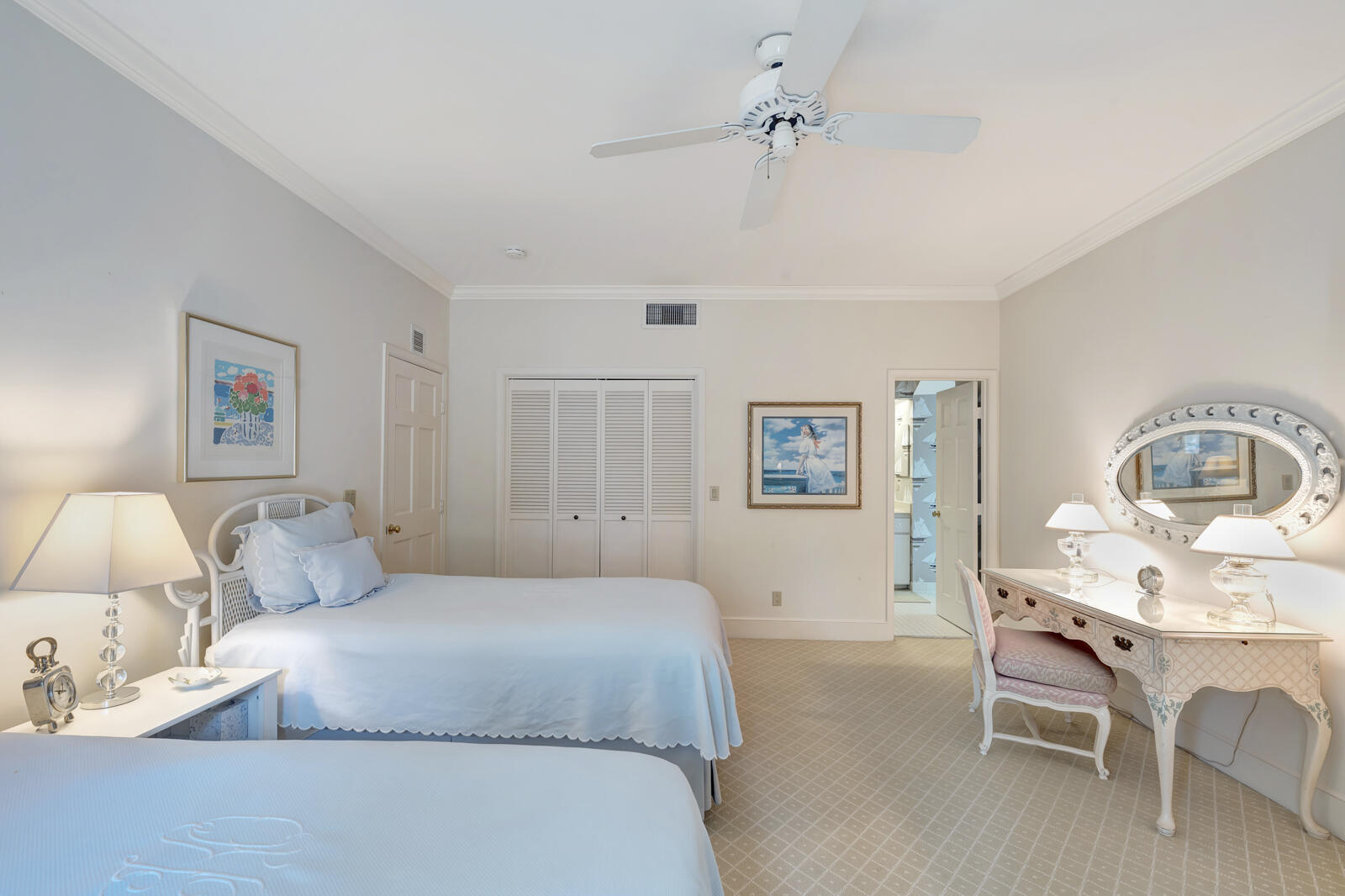 Charleston Square - Residential