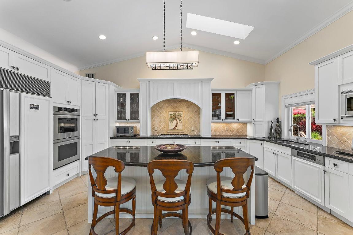 BAY VILLAGE - Residential