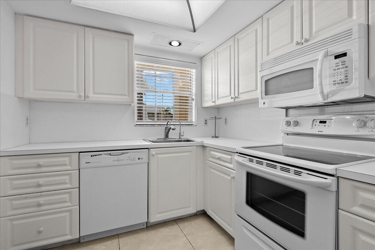 SUGAR SANDS CONDO 9 - Residential