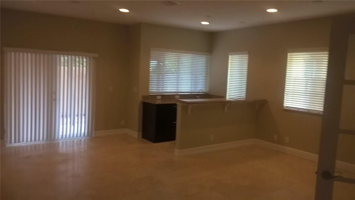 Lauderdale 2-9 D - Residential Lease