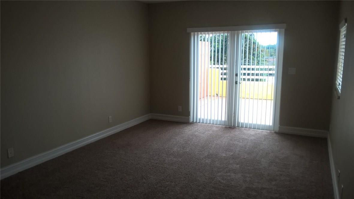 Lauderdale 2-9 D - Residential Lease