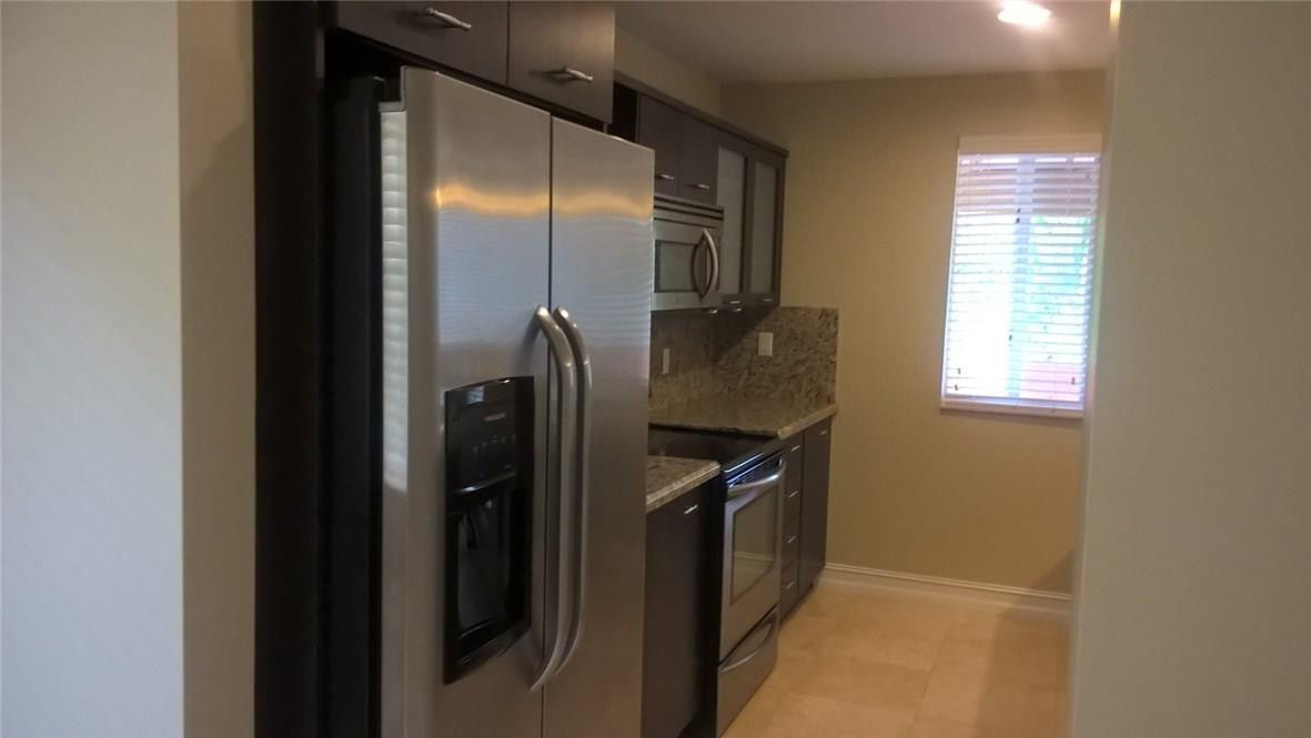 Lauderdale 2-9 D - Residential Lease