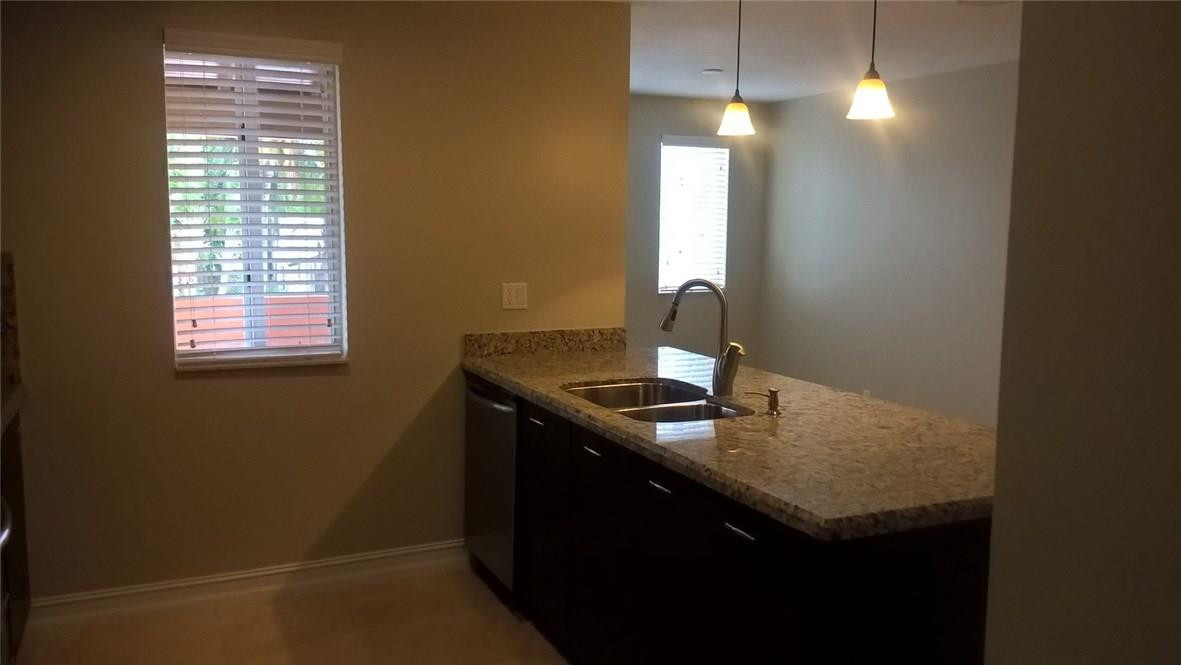 Lauderdale 2-9 D - Residential Lease