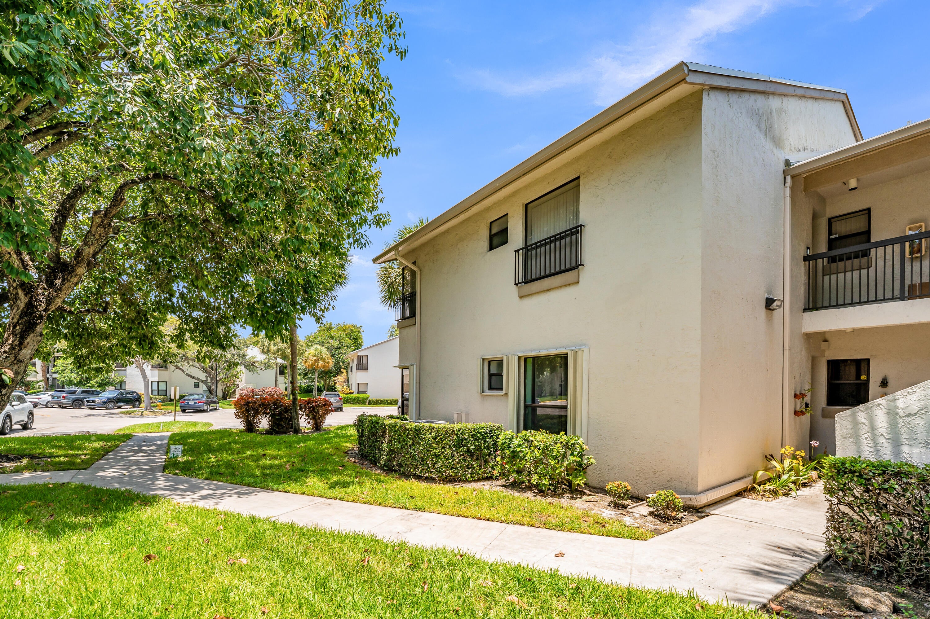 3729 NW 35th Street