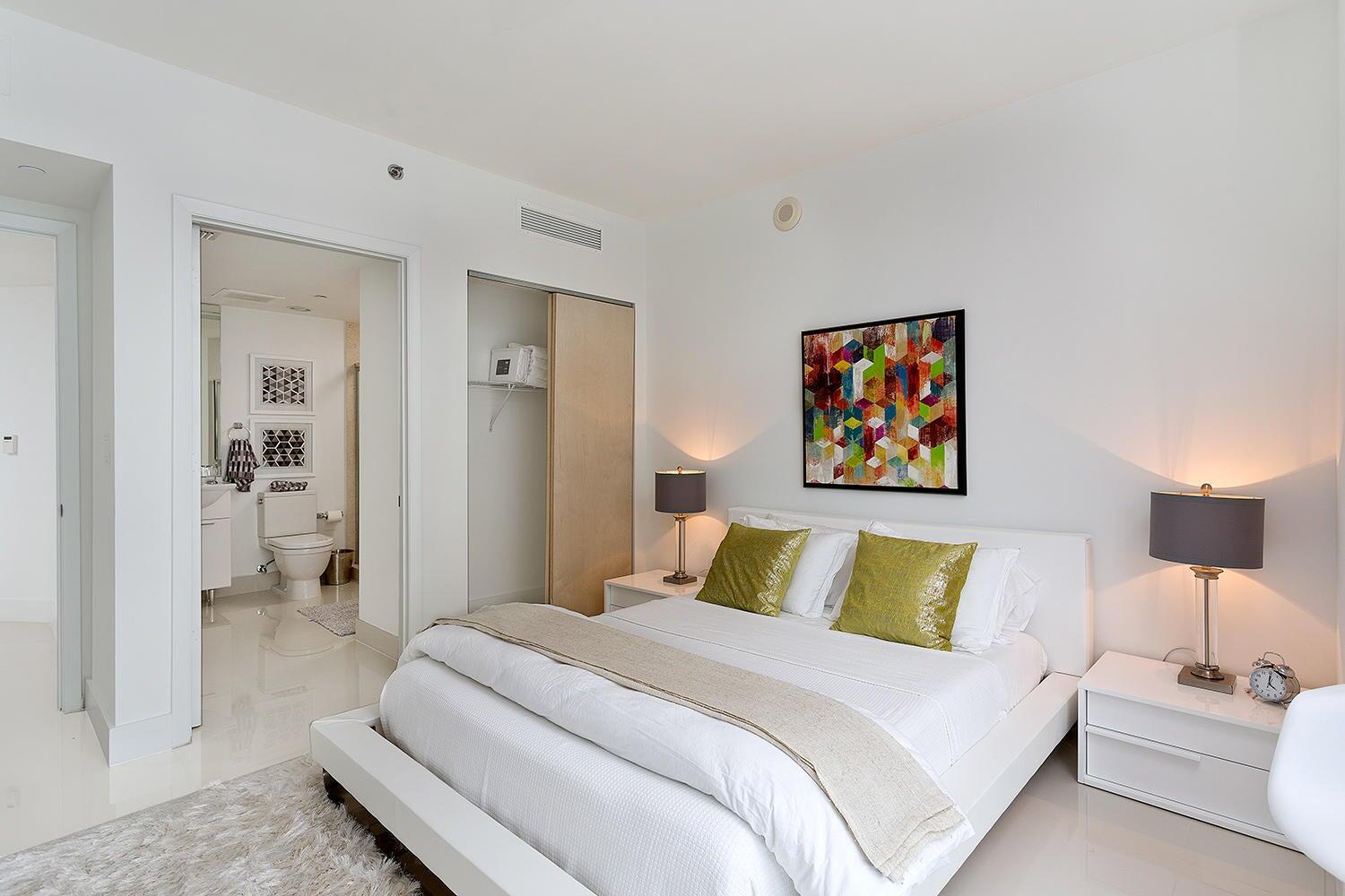 ICON BRICKELL NO TWO - Residential