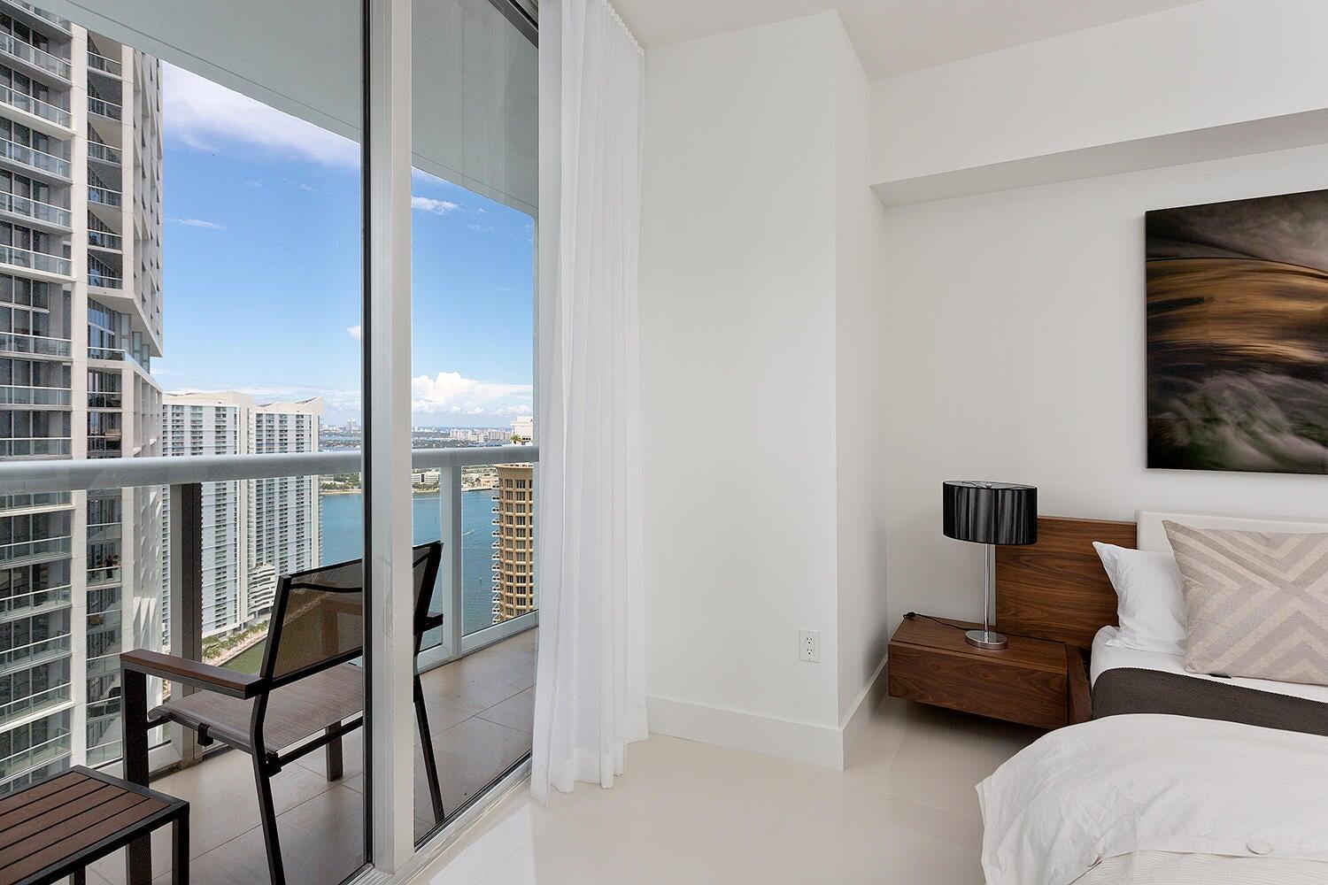 ICON BRICKELL NO TWO - Residential
