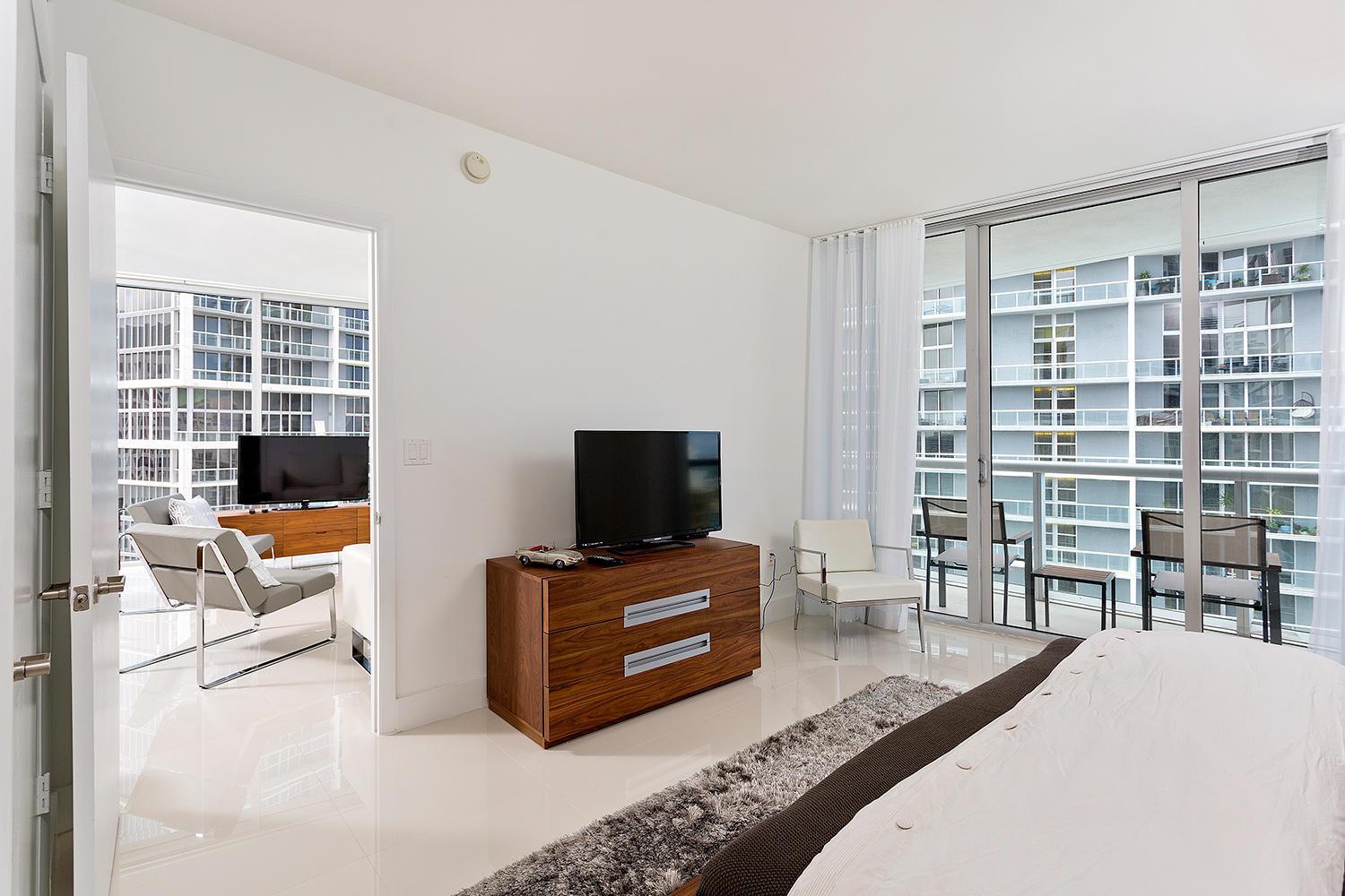 ICON BRICKELL NO TWO - Residential
