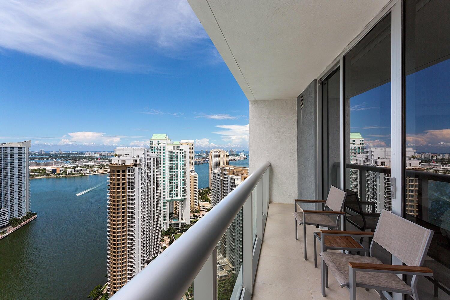 ICON BRICKELL NO TWO - Residential