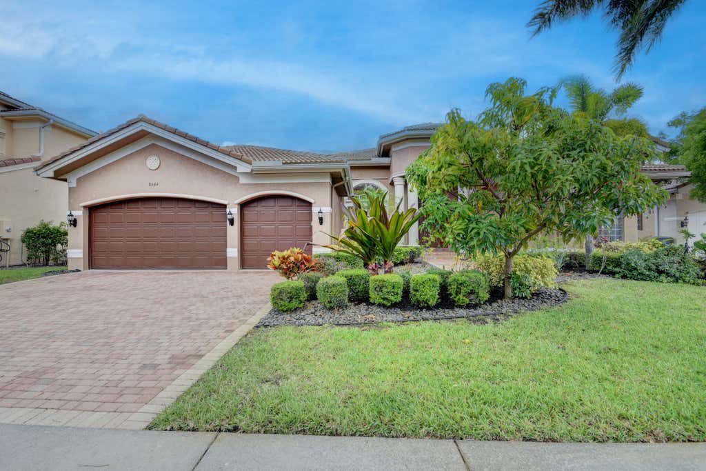 Photo of 8664 Yellow Rose Court, Boynton Beach, FL 33473 (MLS # R10793801)