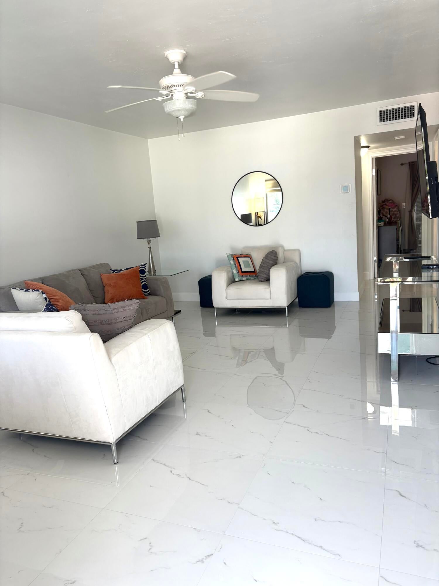 2960 Cynthia Lane 202