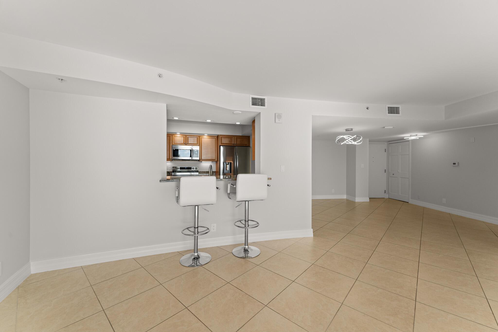 TIARA CONDO - Residential