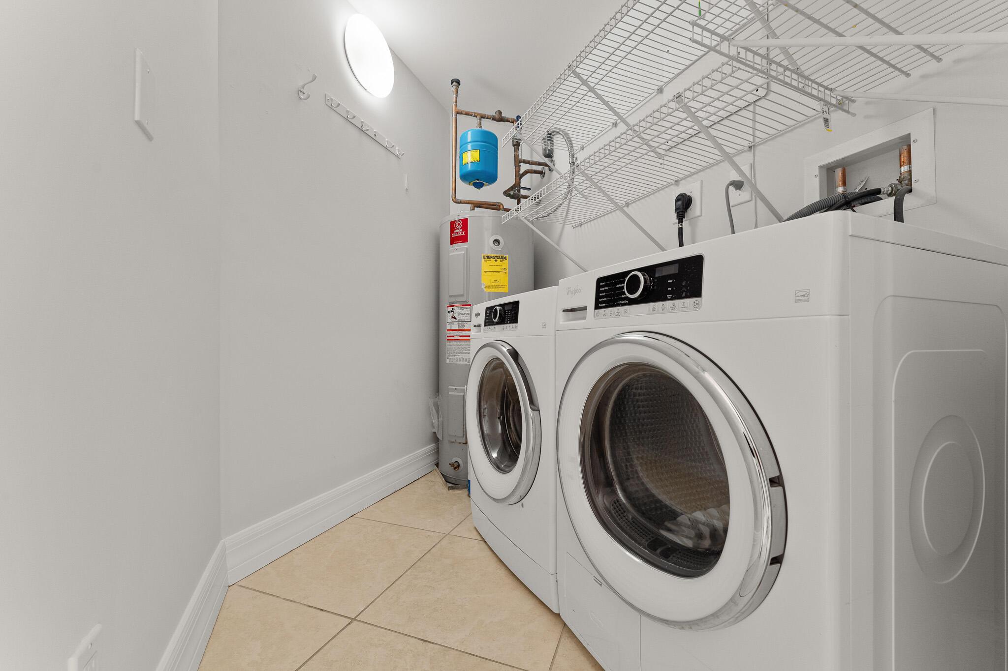 TIARA CONDO - Residential