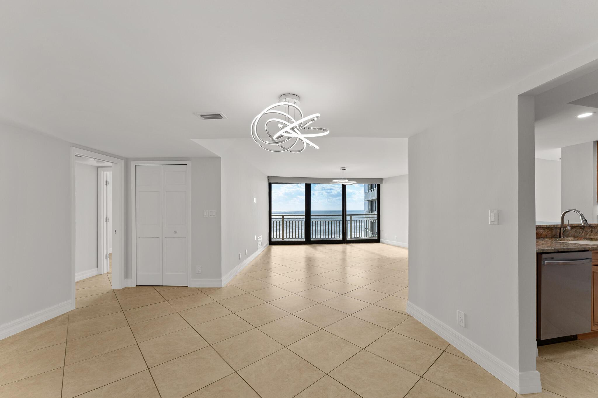 TIARA CONDO - Residential