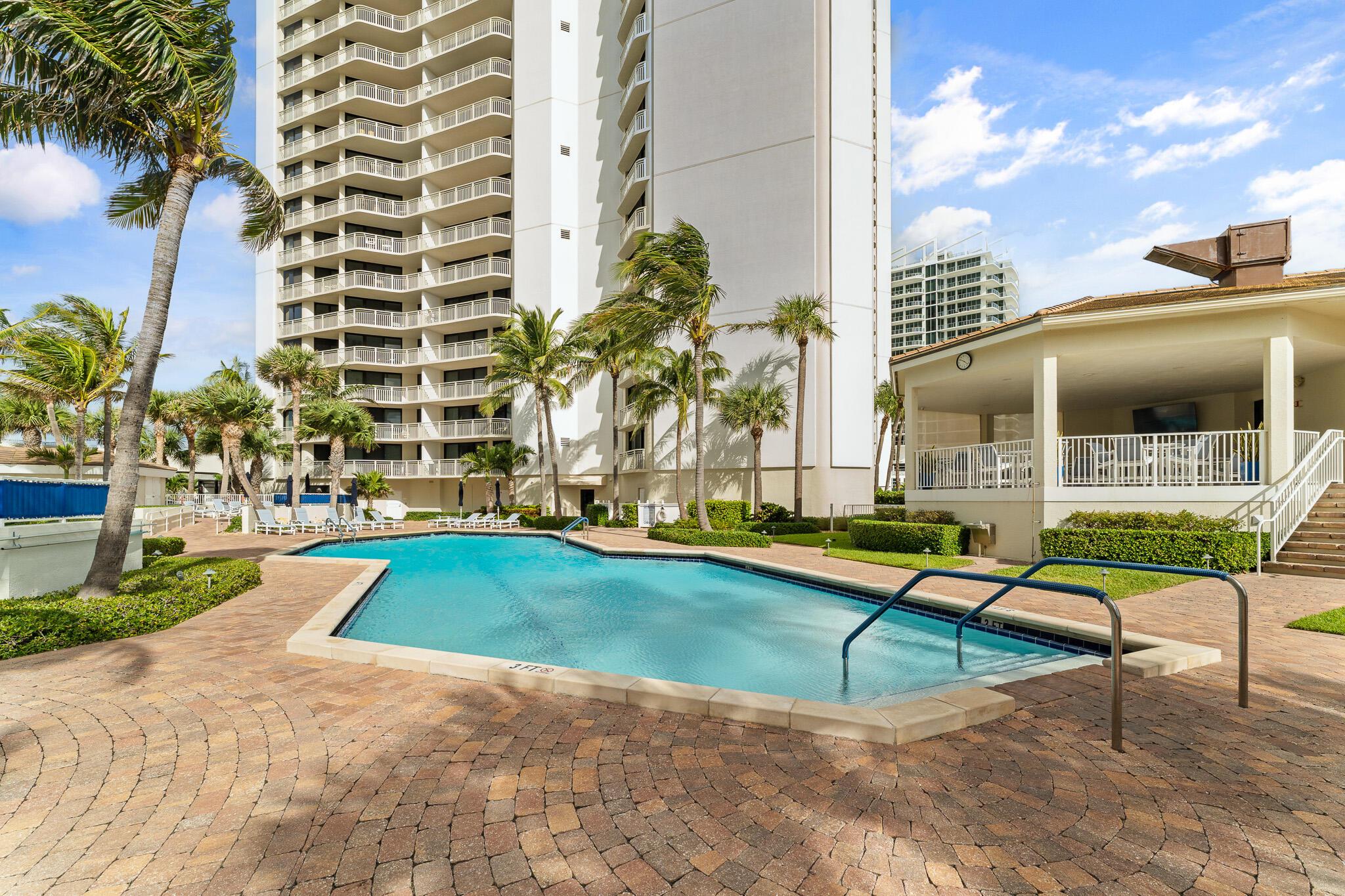 TIARA CONDO - Residential