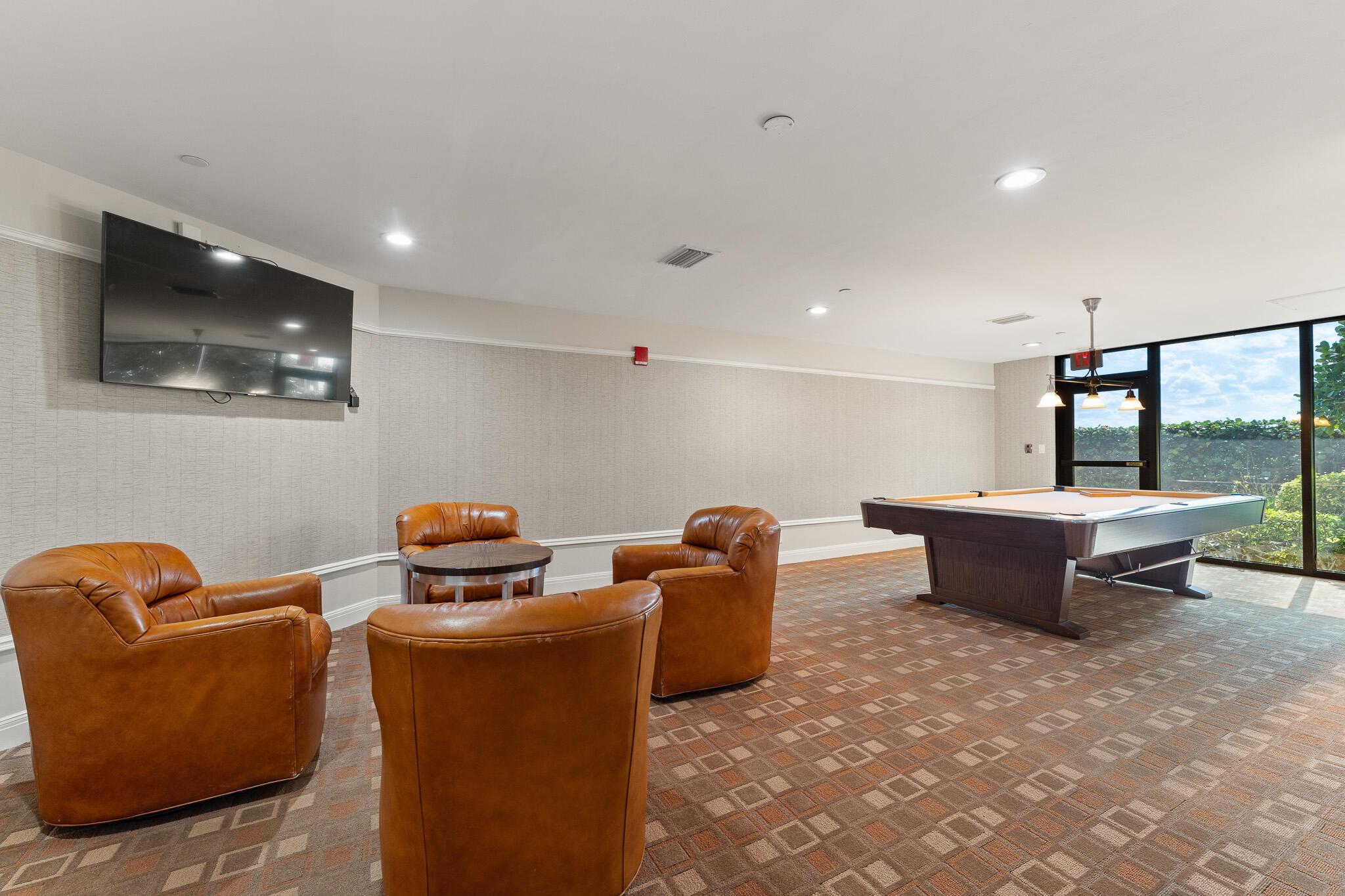 TIARA CONDO - Residential