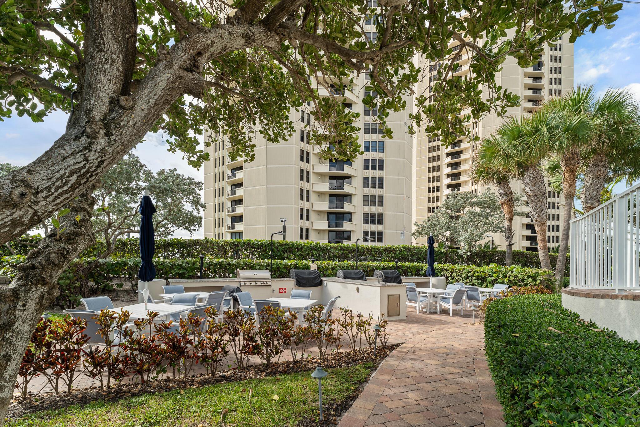 TIARA CONDO - Residential