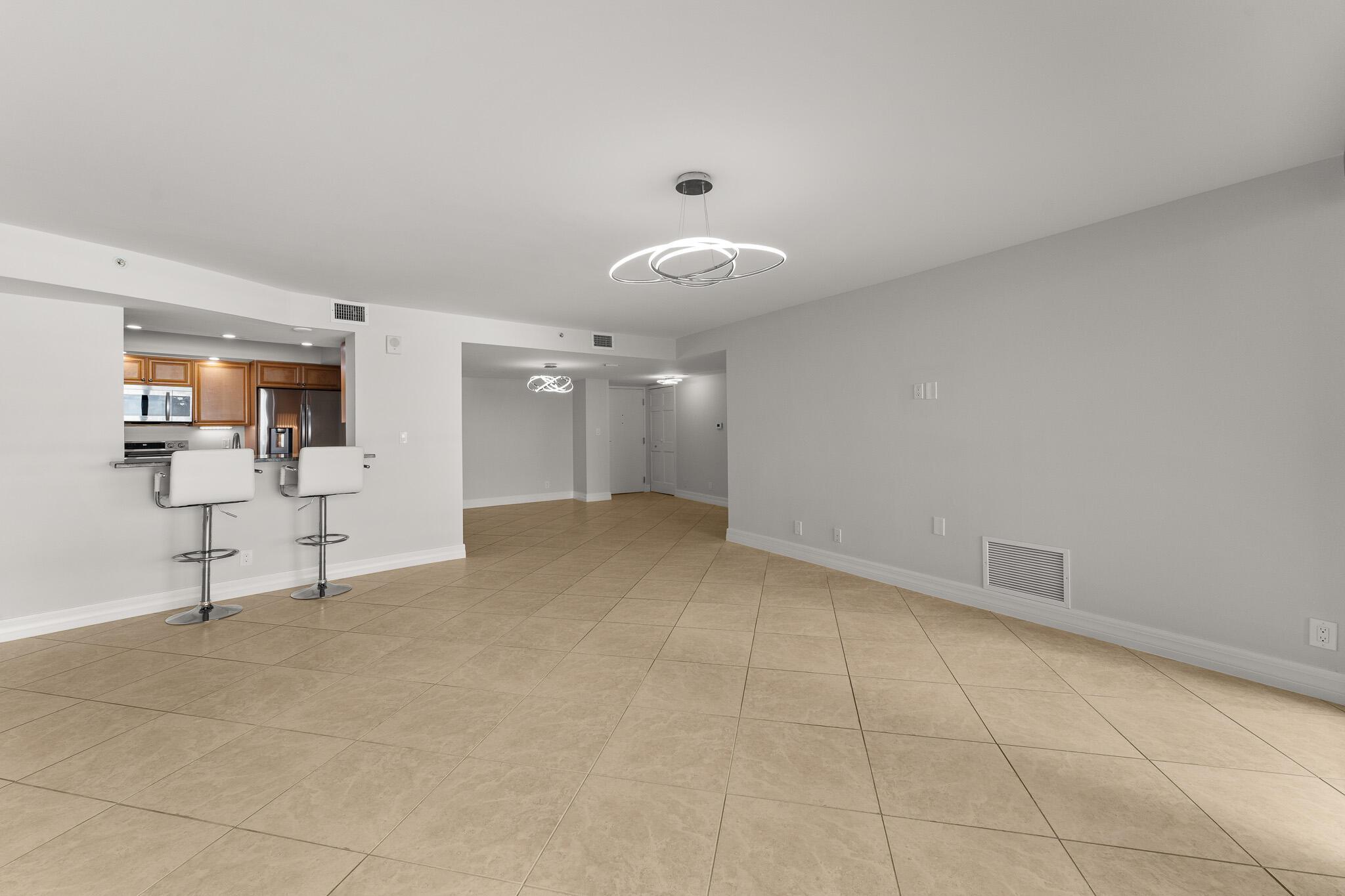 TIARA CONDO - Residential