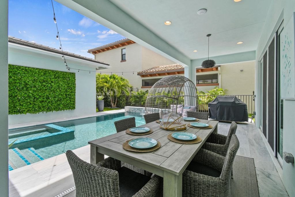 Photo of 13378 Machiavelli Way, Palm Beach Gardens, FL 33418 (MLS # R10948858)
