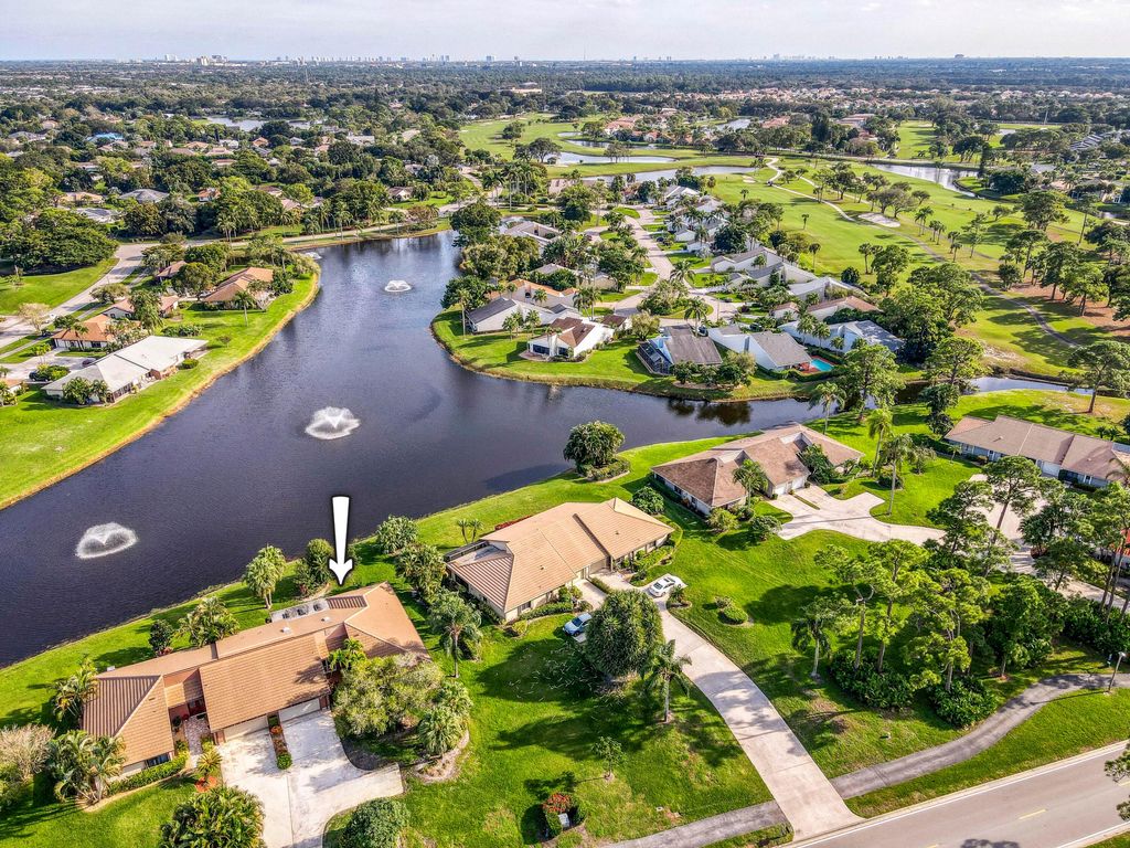 Photo of 13356 Touchstone Place, Palm Beach Gardens, FL 33418 (MLS # R11148463)