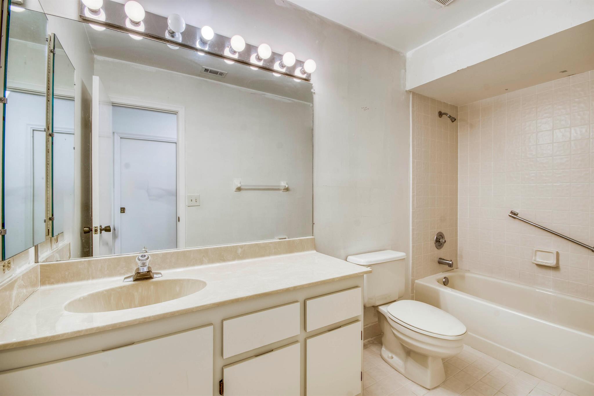 Eastpointe - Residential