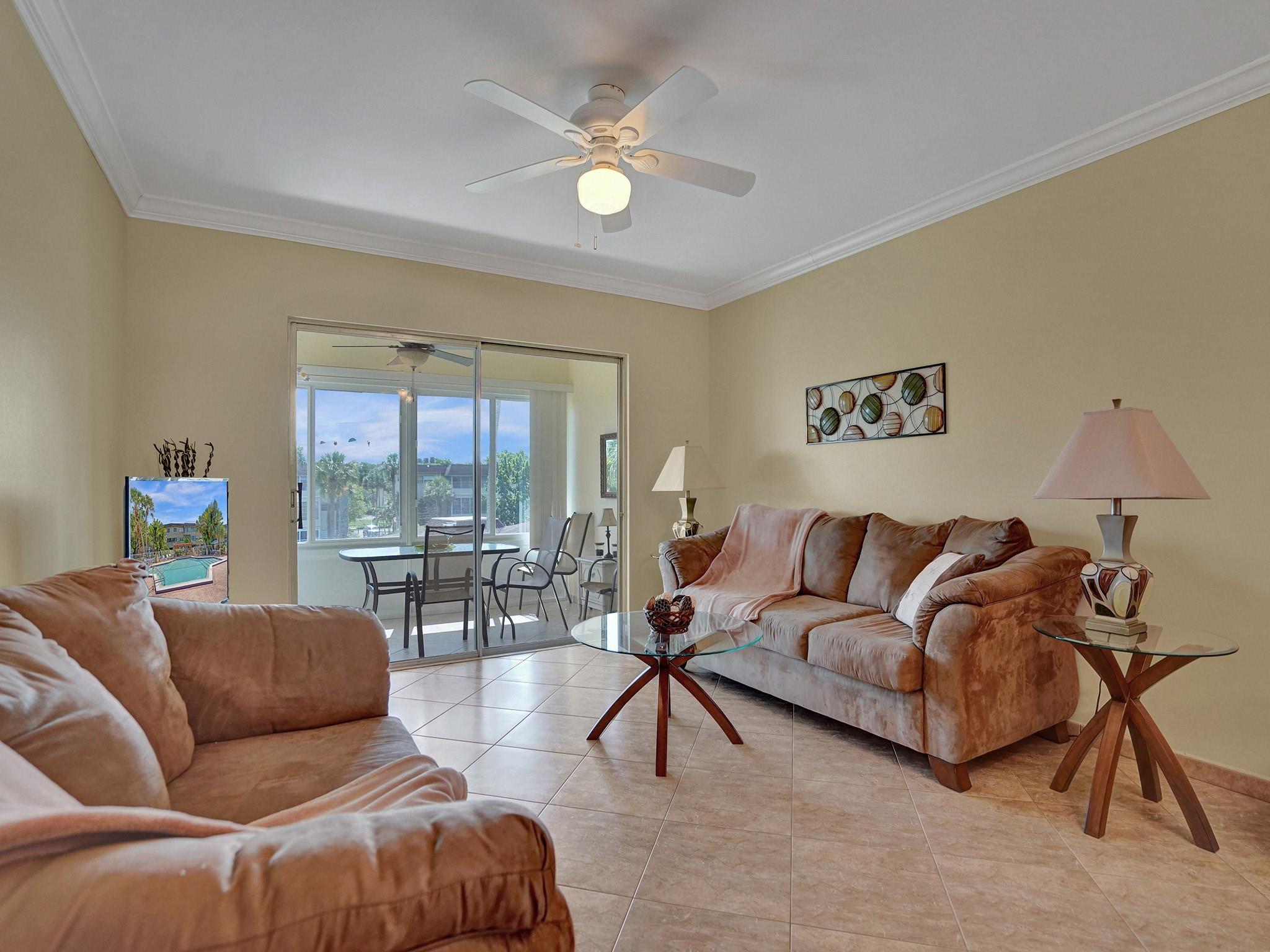 HAWAIIAN GARDENS - Residential