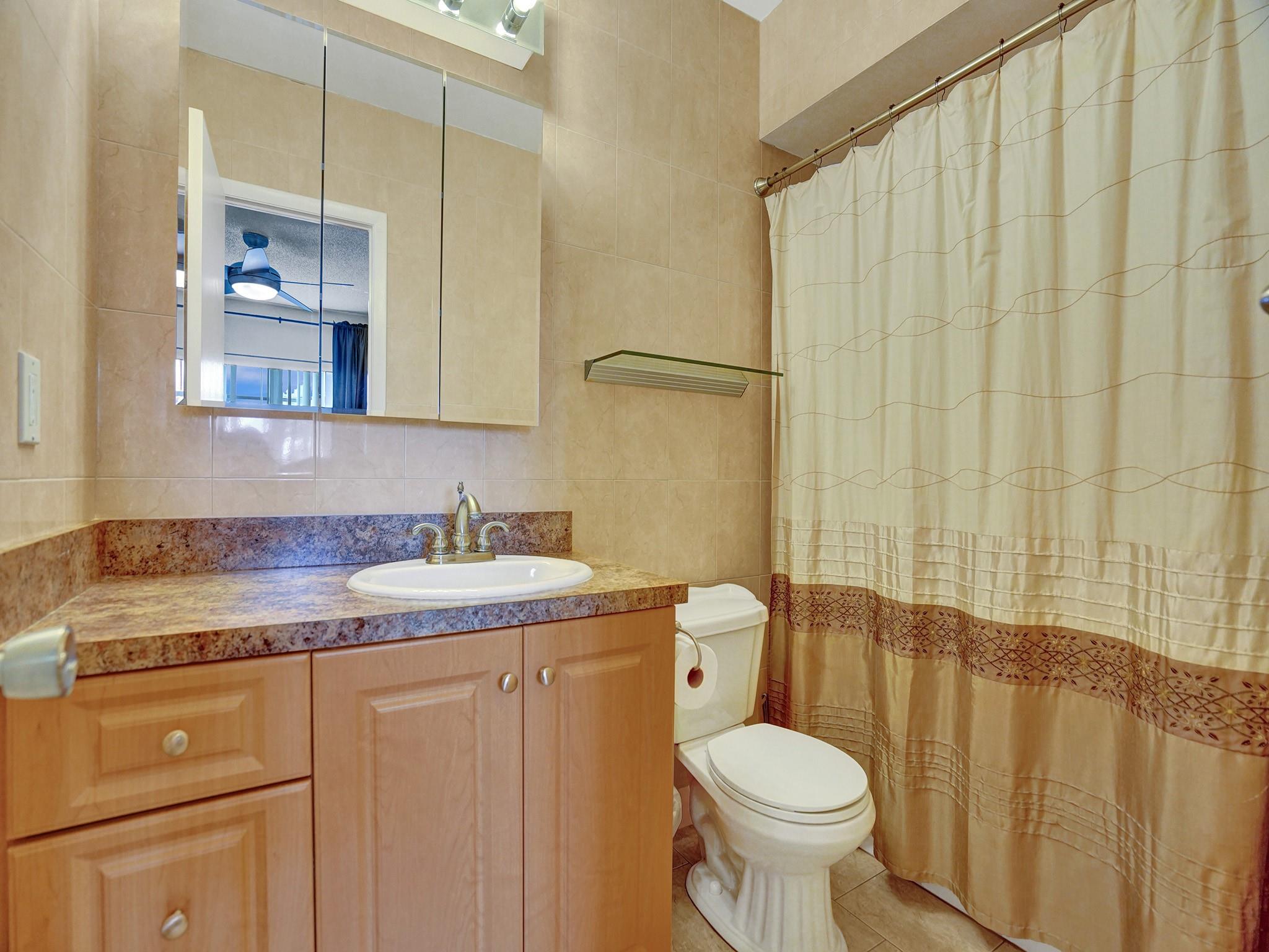 HAWAIIAN GARDENS - Residential