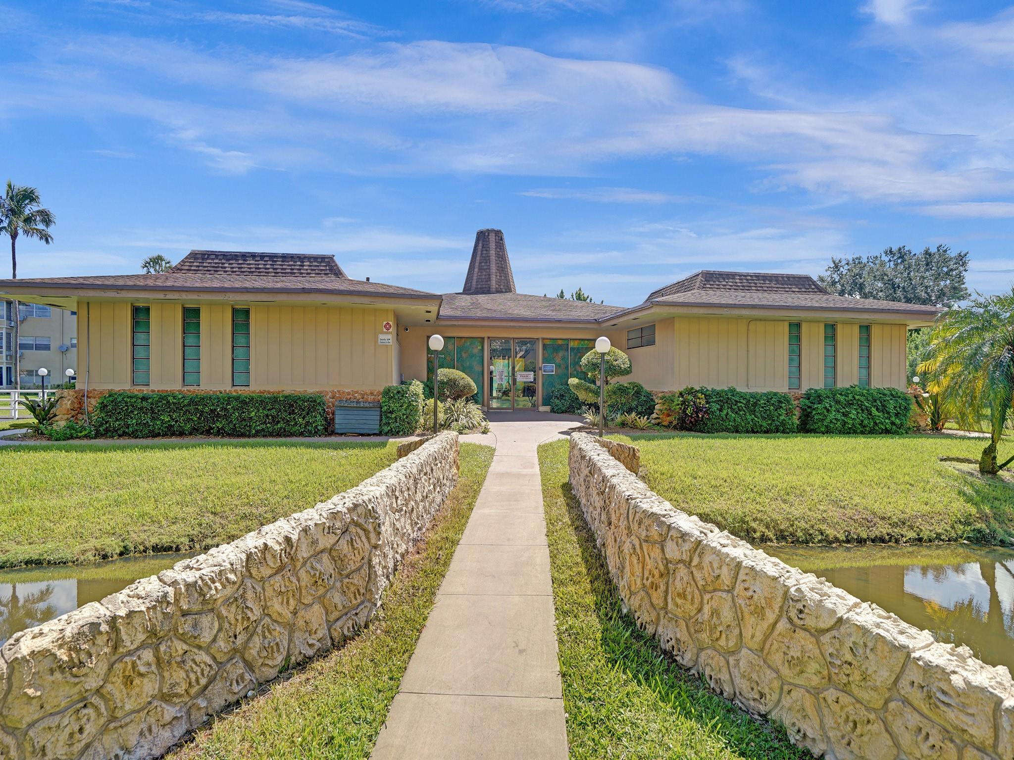 HAWAIIAN GARDENS - Residential