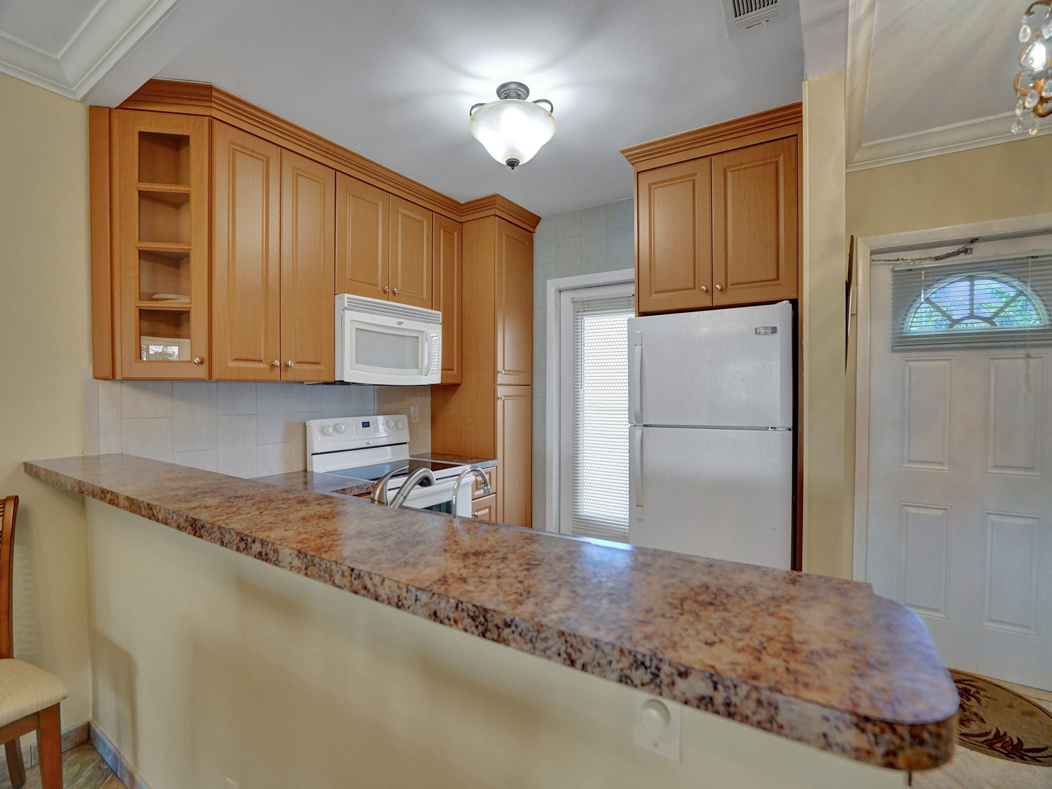 HAWAIIAN GARDENS - Residential