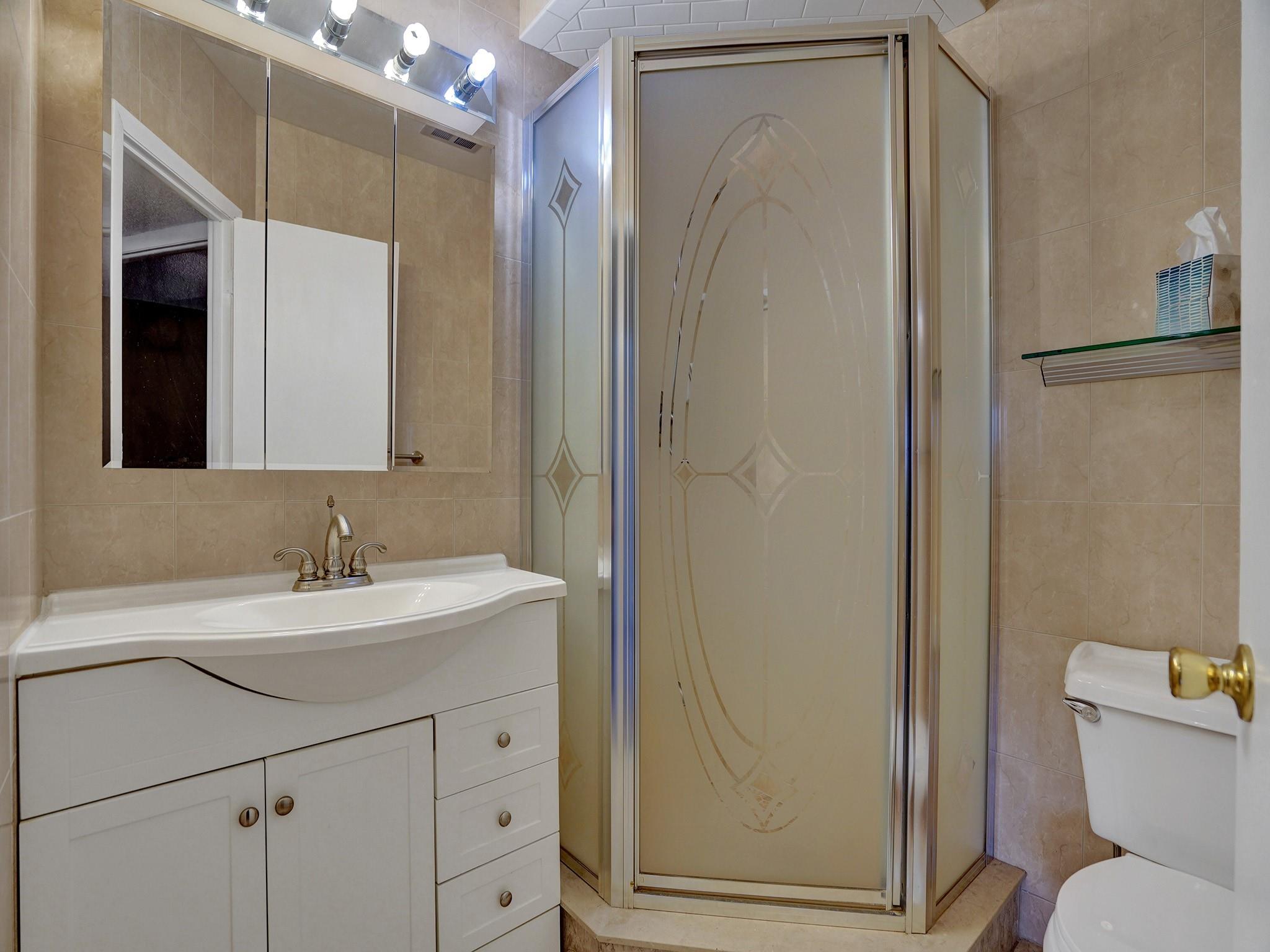 HAWAIIAN GARDENS - Residential