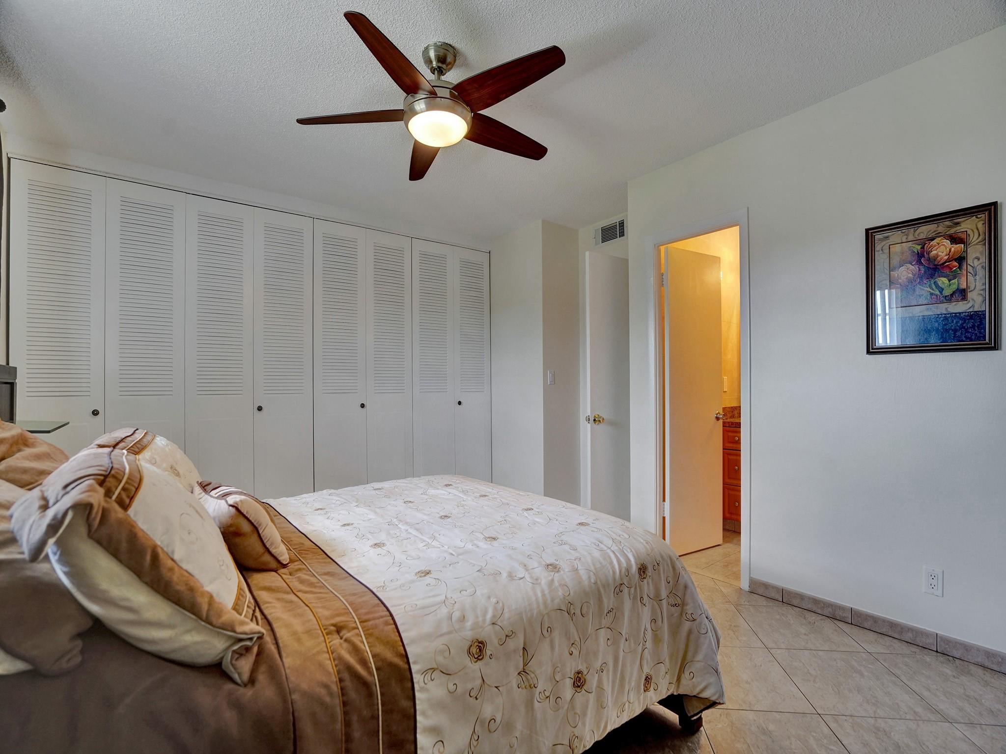 HAWAIIAN GARDENS - Residential