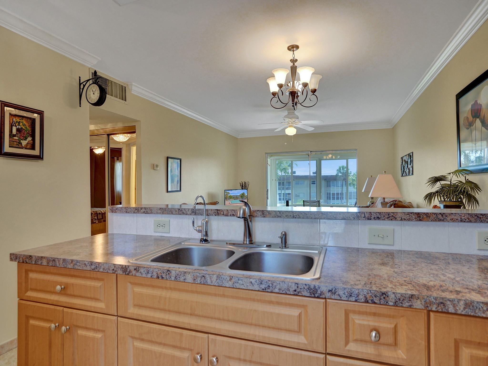 HAWAIIAN GARDENS - Residential