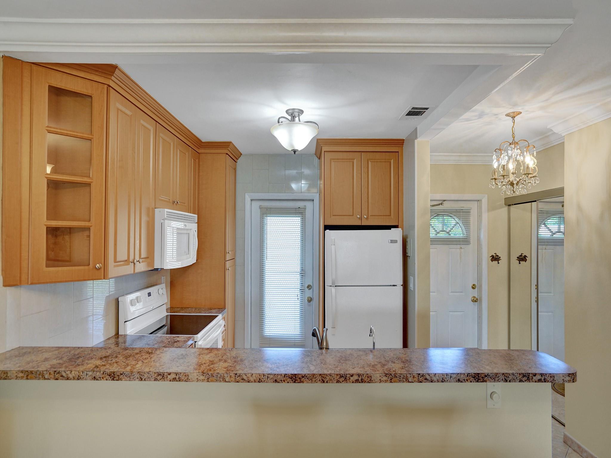 HAWAIIAN GARDENS - Residential