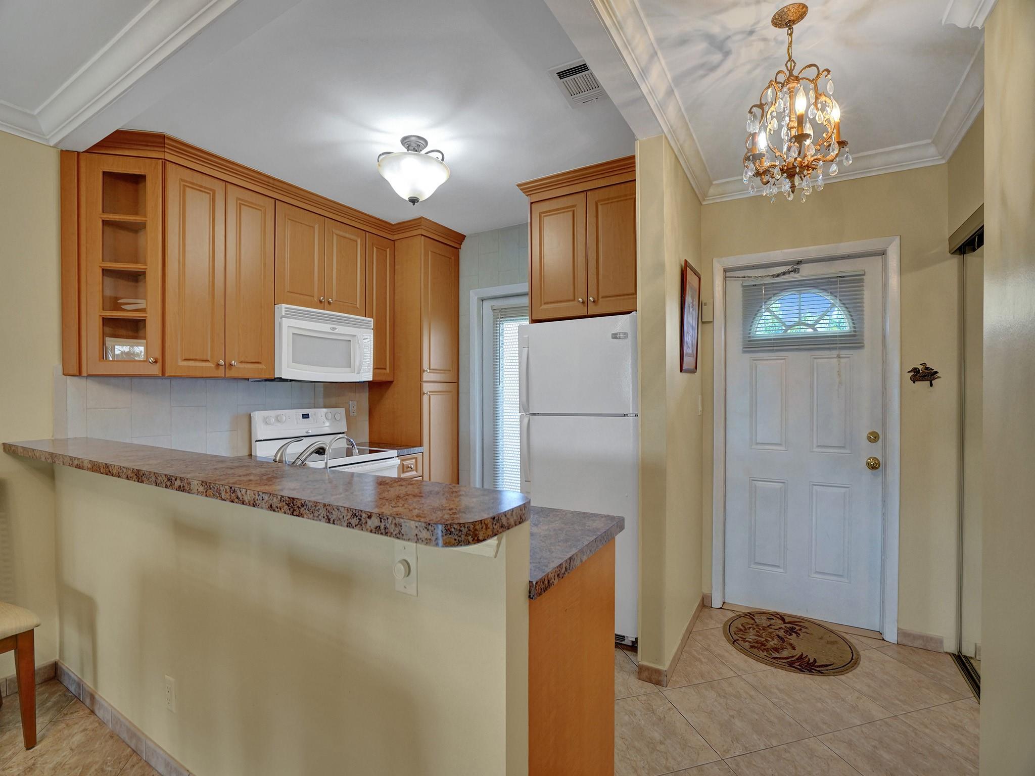 HAWAIIAN GARDENS - Residential