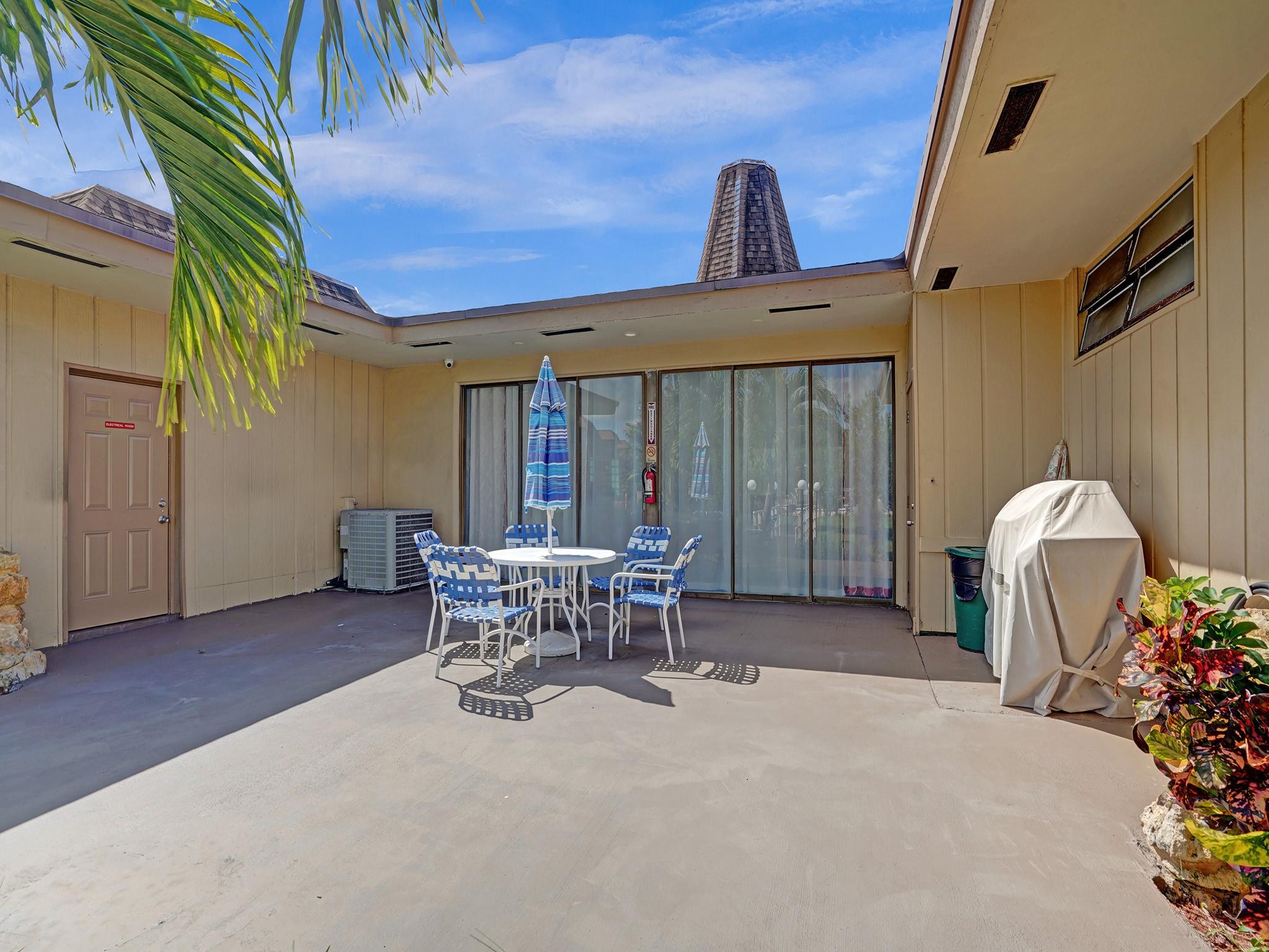 HAWAIIAN GARDENS - Residential