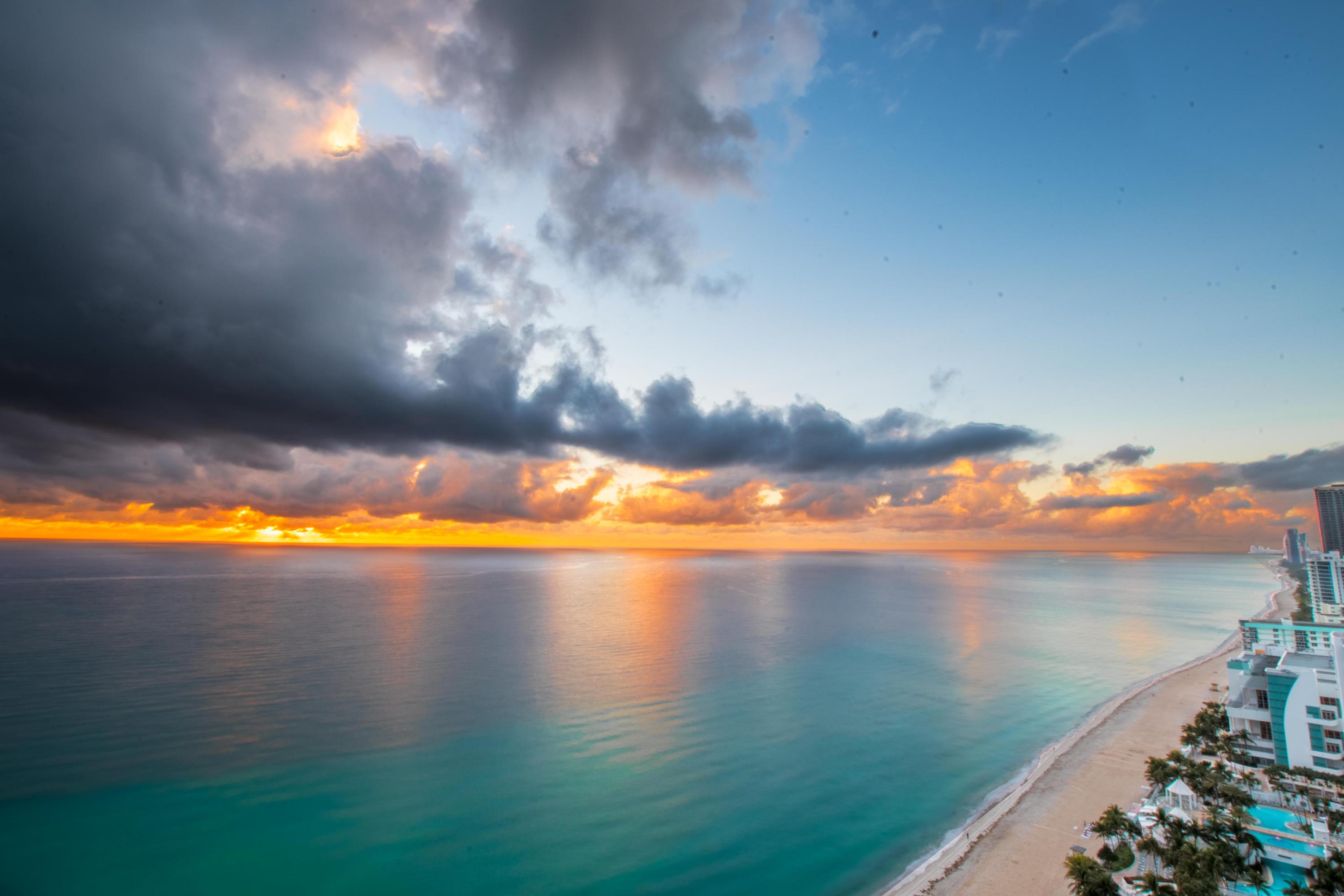 OCEAN PALMS - Residential