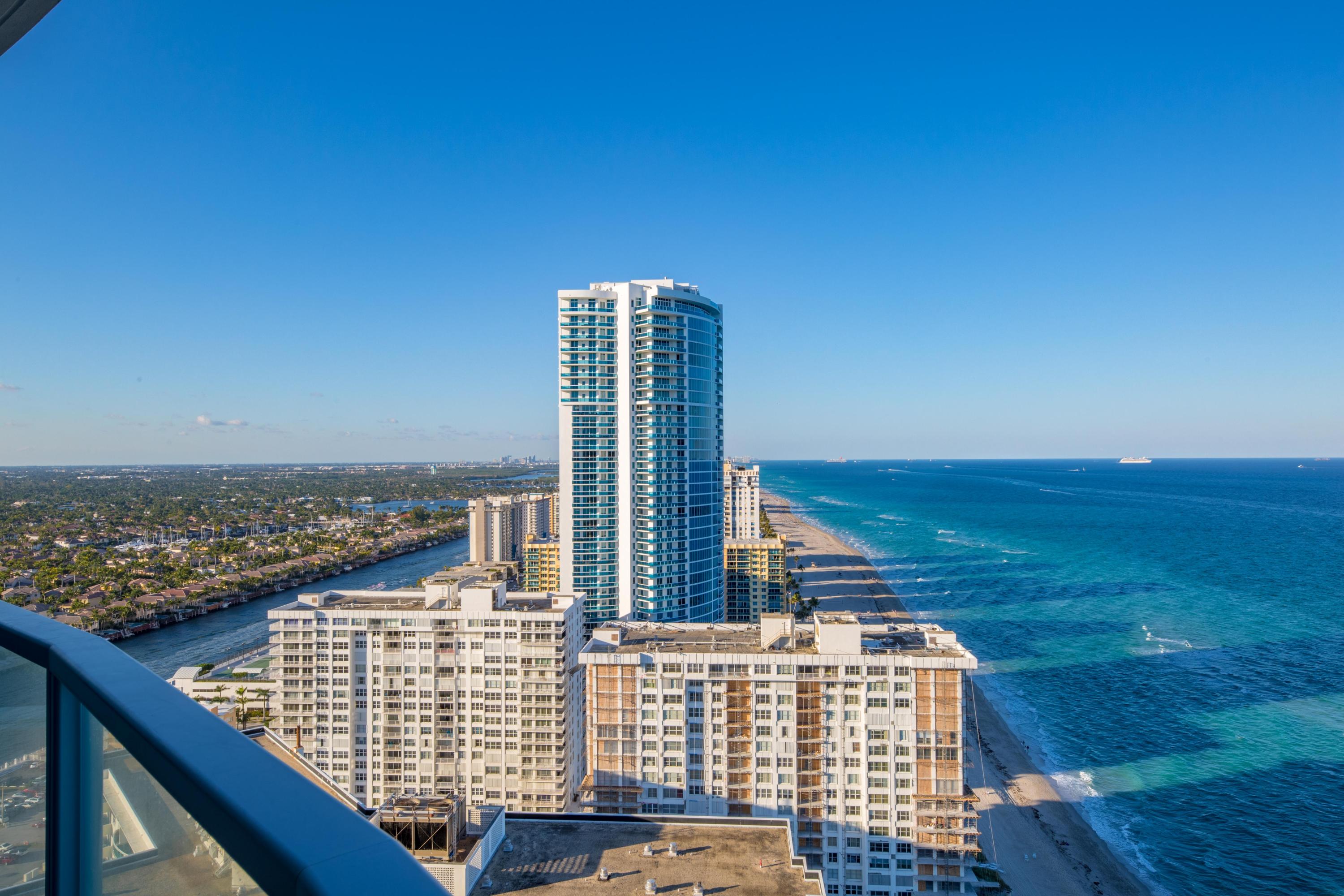 OCEAN PALMS - Residential