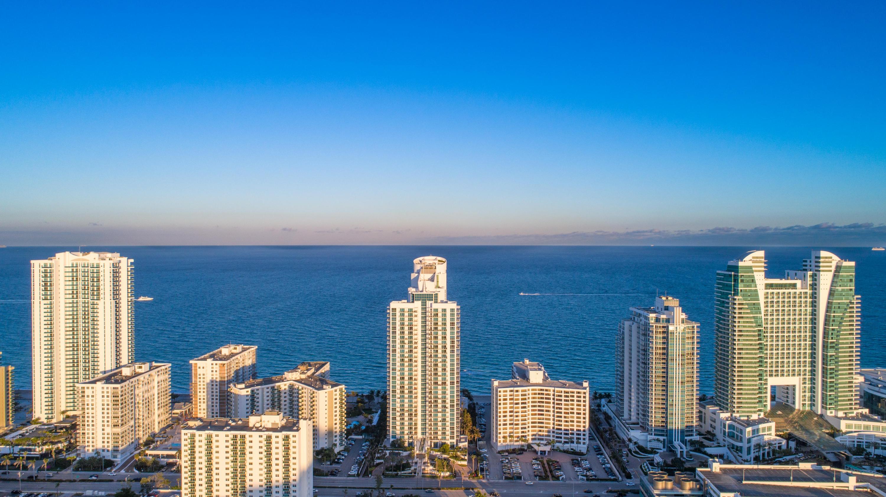 OCEAN PALMS - Residential