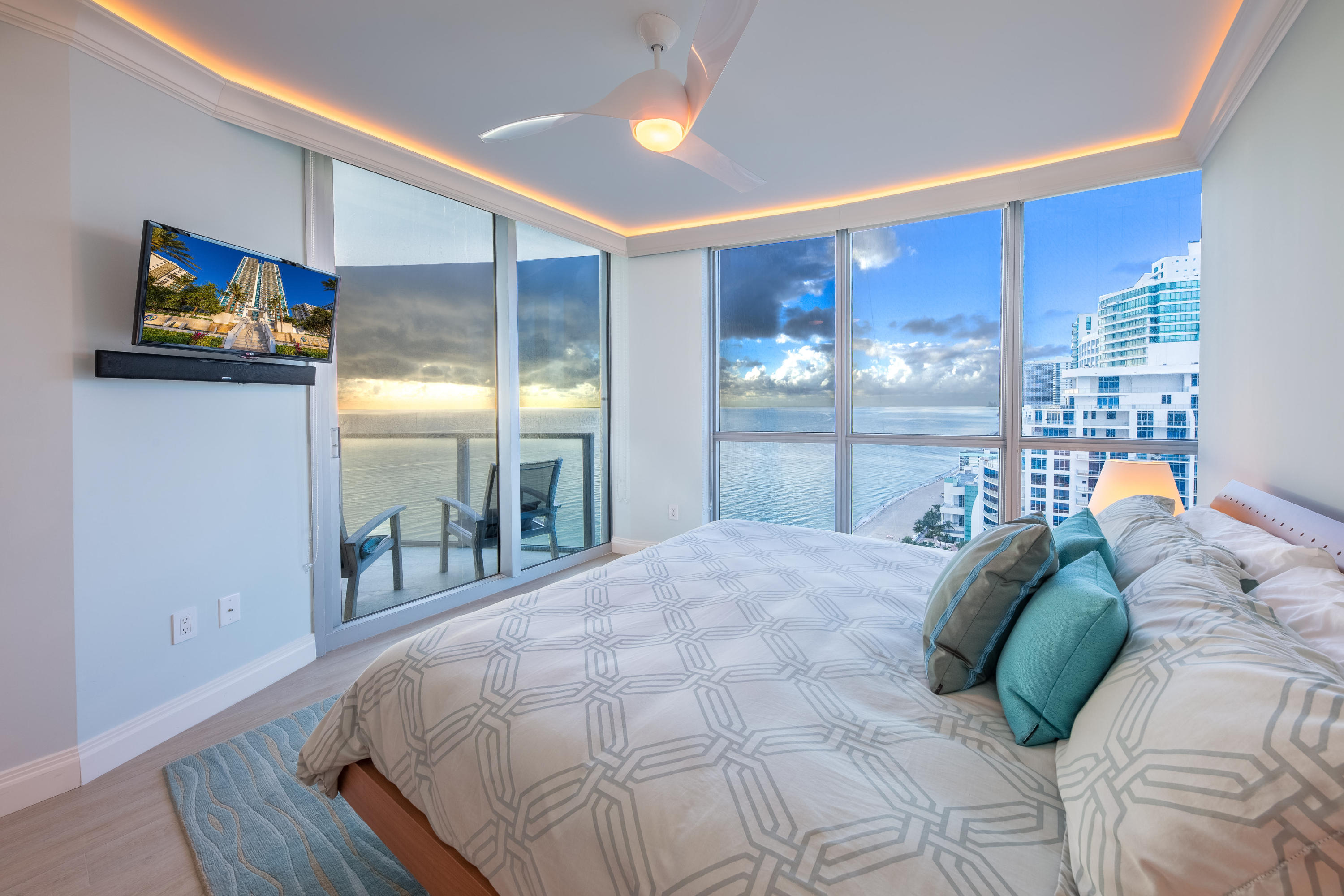 OCEAN PALMS - Residential